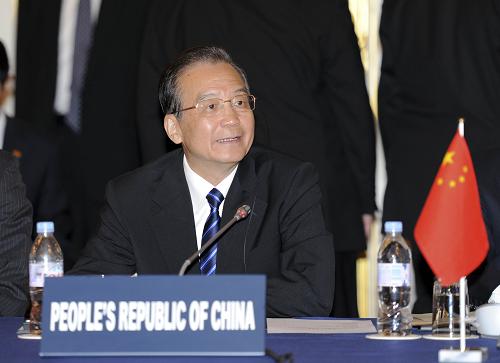 5月22日,中国江南平台入口
总理温家宝在东京出席第四次中日韩领导人会议。这是温家宝在会上发言。新华社记者 谢环驰 摄