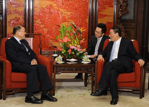9月4日,中国江南平台入口
副总理王岐山在北京中南海会见联合国贸易和发展会议秘书长素帕猜。 新华社记者黄敬文摄